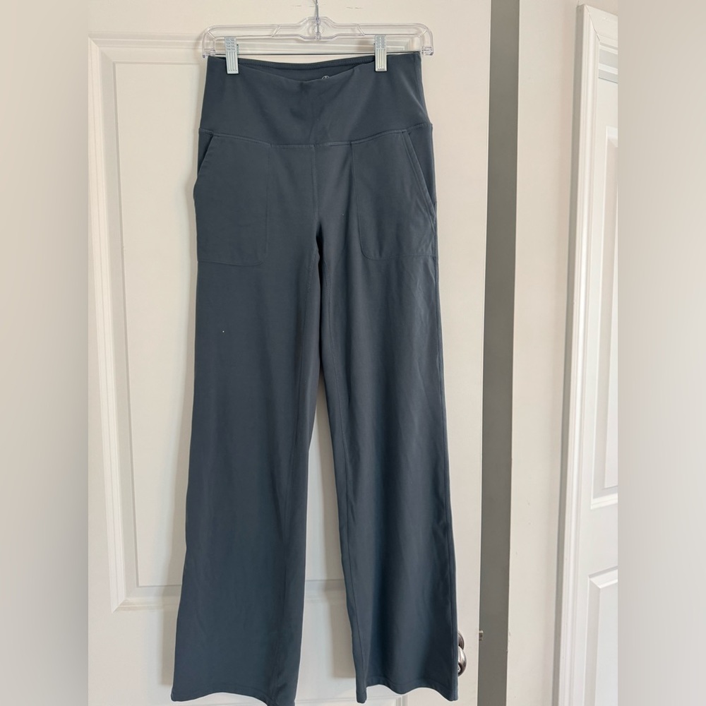 GAIAM yoga pants with pockets